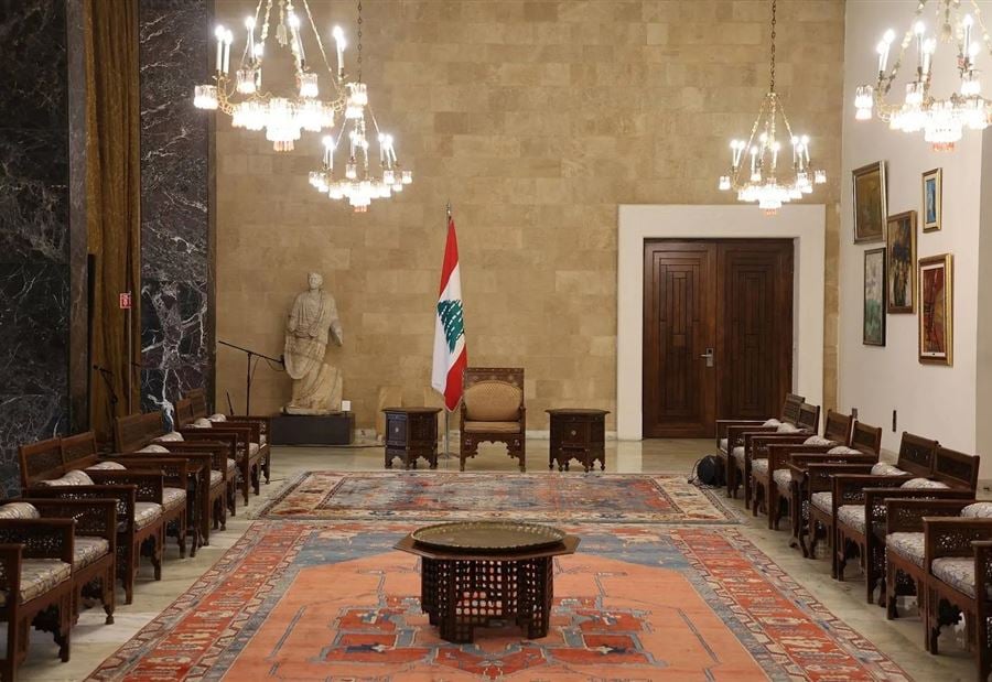 ثلاث إخفاقات وقع فيها العهد قبل أن يبلغ شهره الأول ثلاث إخفاقات وقع فيها العهد قبل أن يبلغ شهره الأول