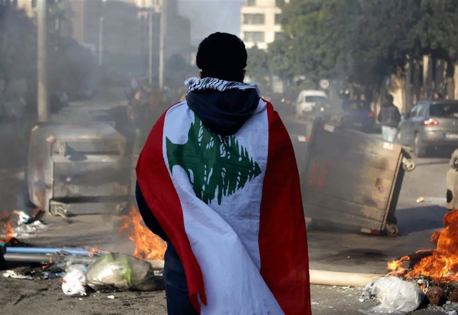 "هؤلاء يتحمّلون مسؤولية ما وصلت إليه البلاد" "هؤلاء يتحمّلون مسؤولية ما وصلت إليه البلاد"