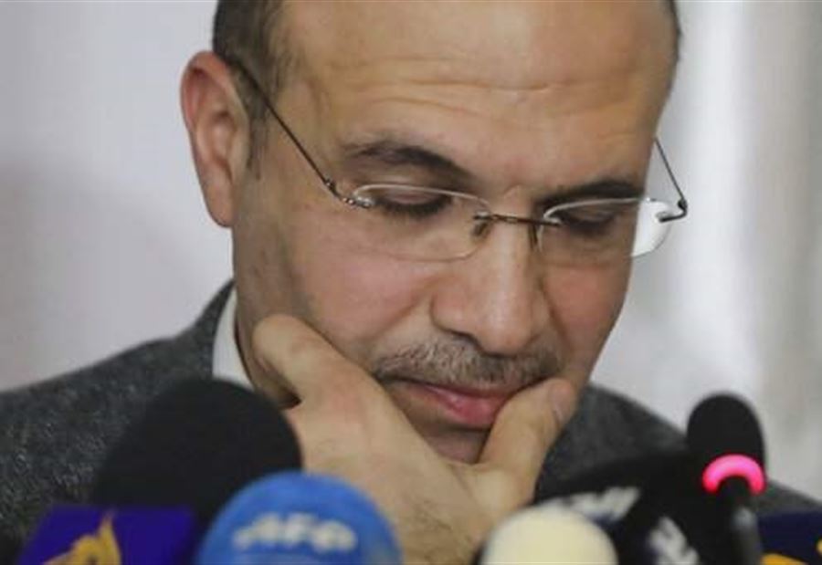 بيانٌ من وزير الصحّة حول "وجود قرار بعزل بعض المناطق"