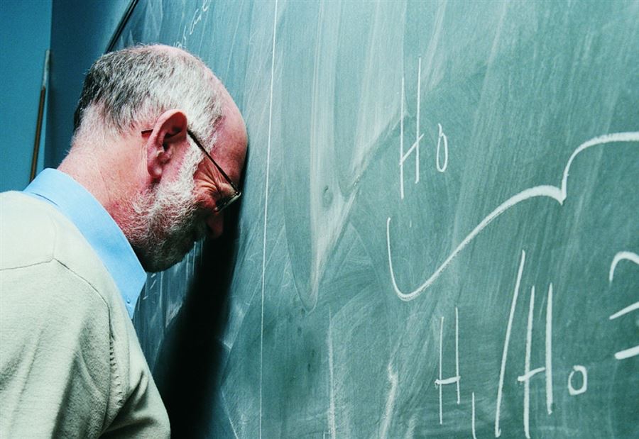 بعد إلغاء العام الدراسي... صرخة لـ"المعلمين"