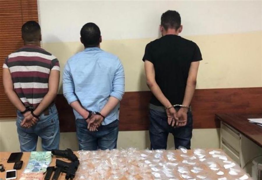 بالصورة: "إبليس" في قبضة قوى الأمن! بالصورة: "إبليس" في قبضة قوى الأمن!