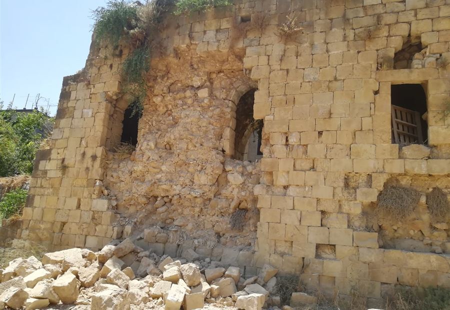 حائط السراي الشهابية في حاصبيا انهار جزئيًا
