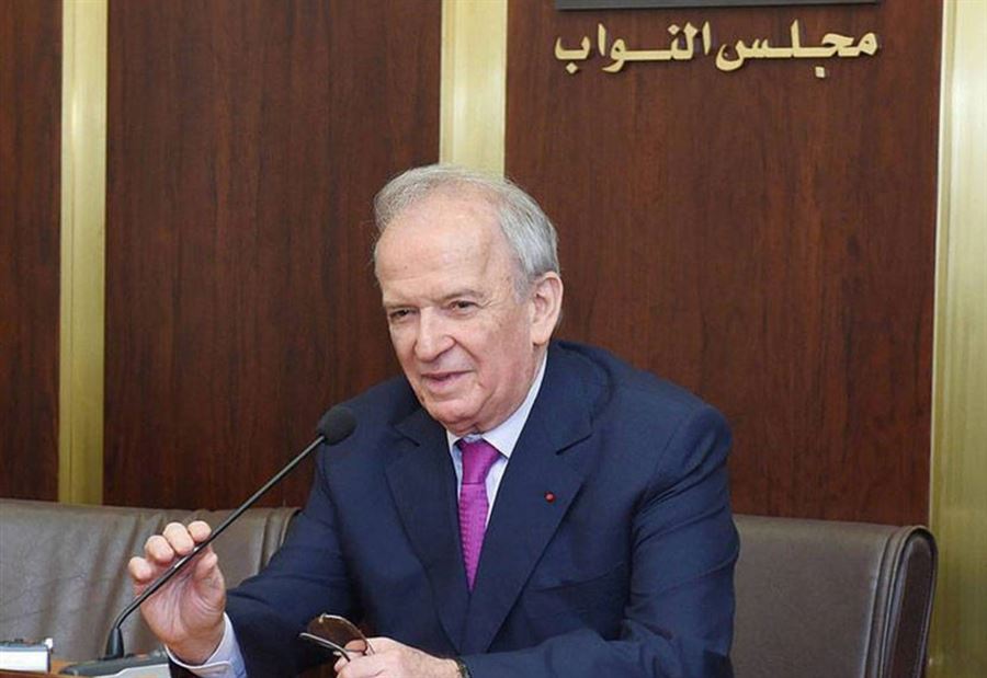 ما بين جنبلاط وحمادة!  ما بين جنبلاط وحمادة!