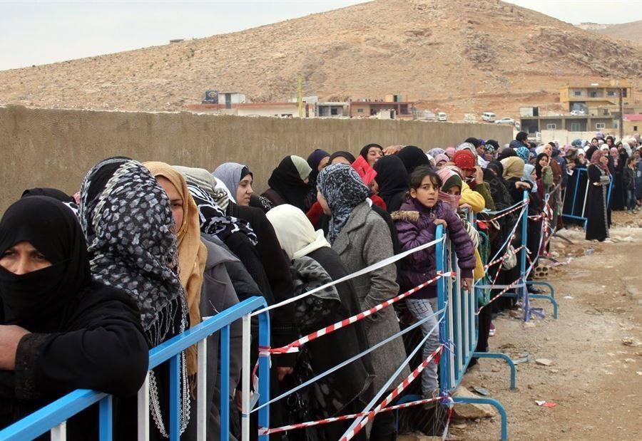 "الأمن العام" يُعلن عن أعداد النازحين العائدين إلى سوريا "الأمن العام" يُعلن عن أعداد النازحين العائدين إلى سوريا