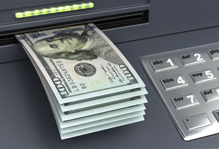 مع إقفال المصارف... التدخل لتخفيض سعر "الدولار" ممكن؟!