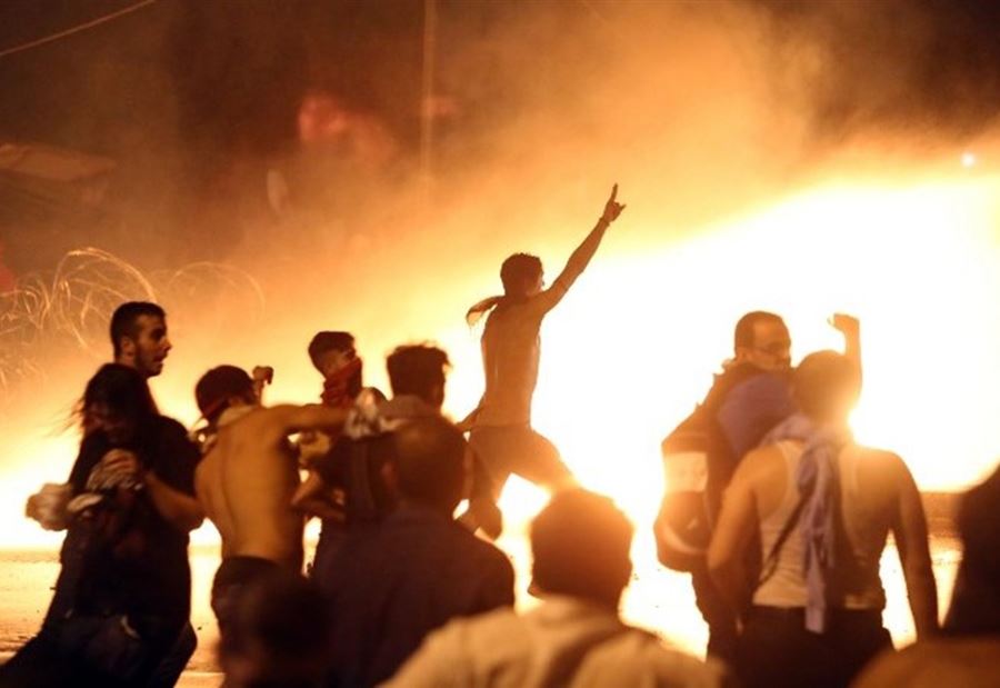 السترات الصفر.. "اللوك الجديد" للحراك المدني