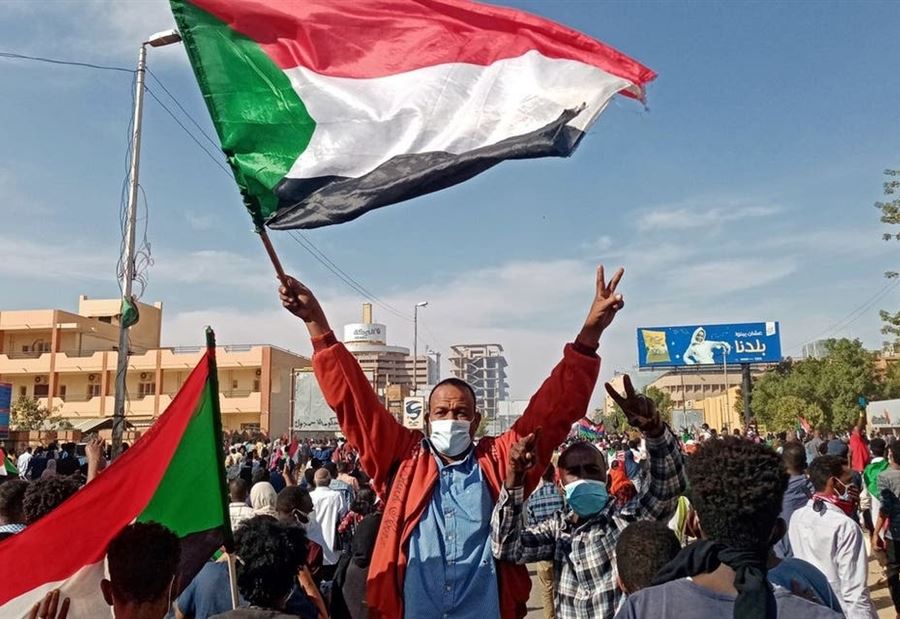 تظاهرات جديدة بالسودان... وتجمع المهنيين "إنه عام المقاومة"
