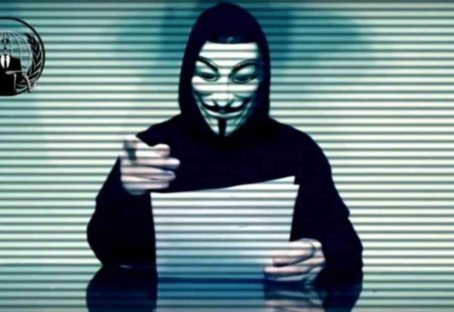 بالفيديو: "أنونيموس" تهدد الحريري وباسيل بـ"الإختراق" 