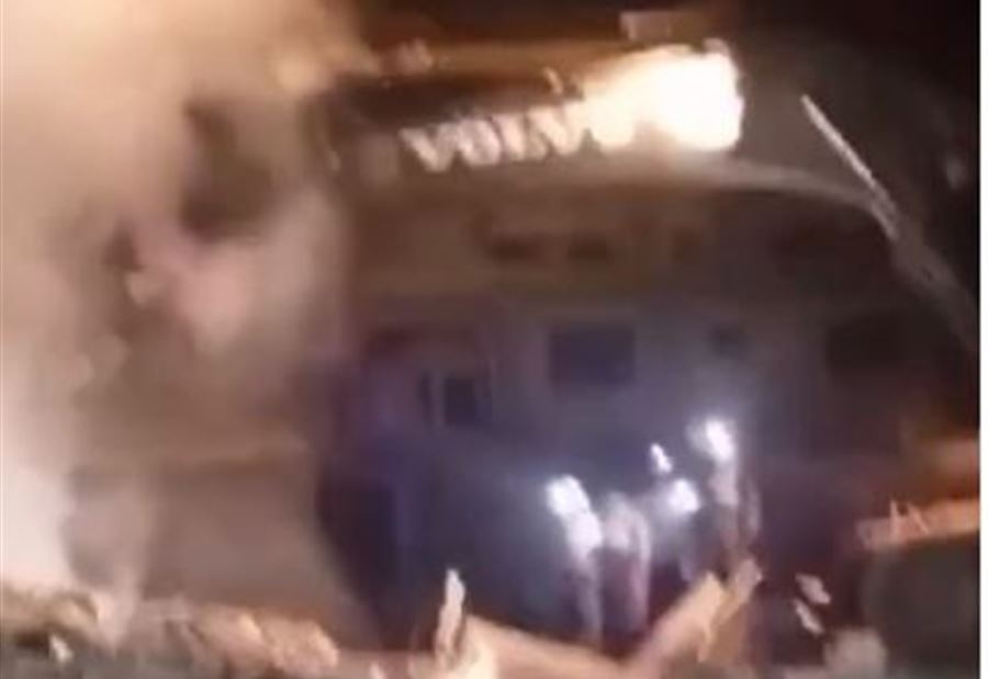 بعد الغارة الاسرائيلية على بنت جبيل... "فيديو" يظهر حجم الأضرار "الكبيرة"!