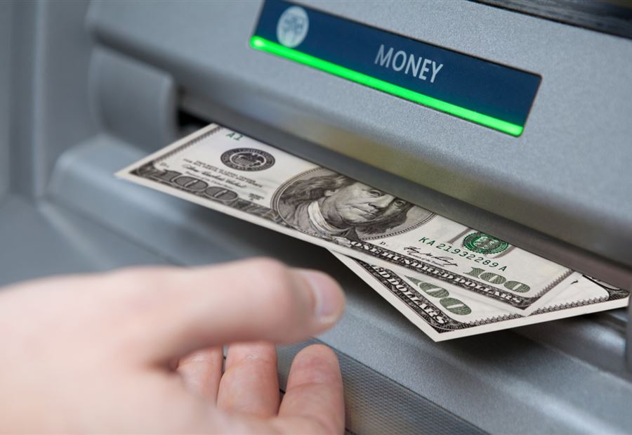 إنصاف مودع... يطيح بحقوق كامل المودعين