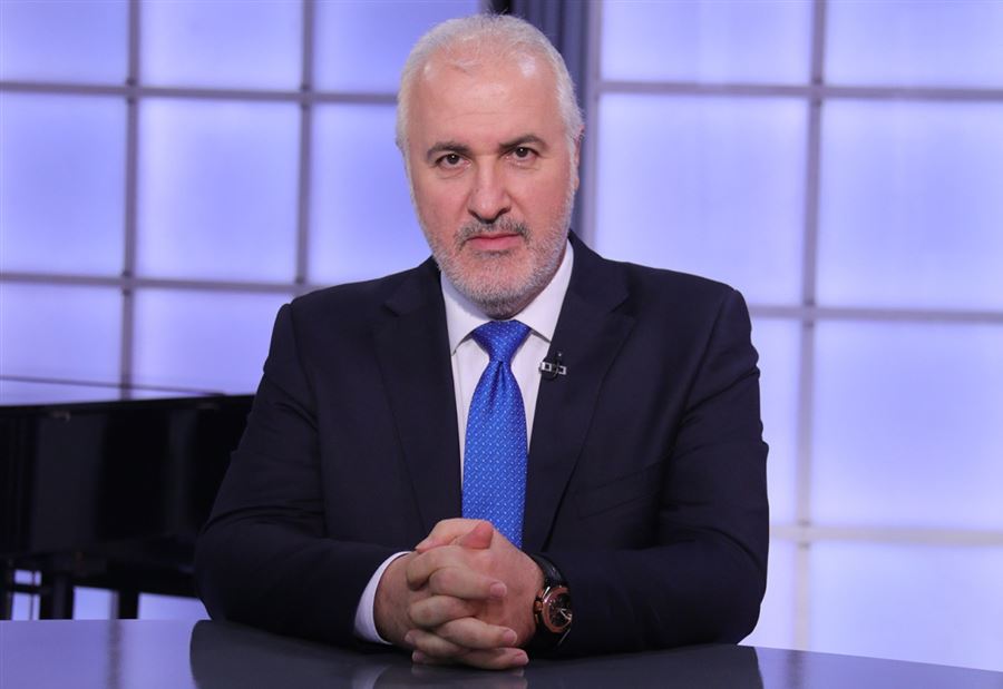 عزيز: في سياسيين مش مصرّحين كلمة من 17 تشرين