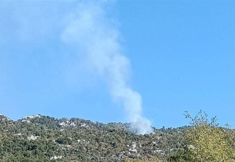 بالفيديو: إسرائيل تستهدف جرود قضاء جبيل بِـ4 صواريخ! بالفيديو: إسرائيل تستهدف جرود قضاء جبيل بِـ4 صواريخ!