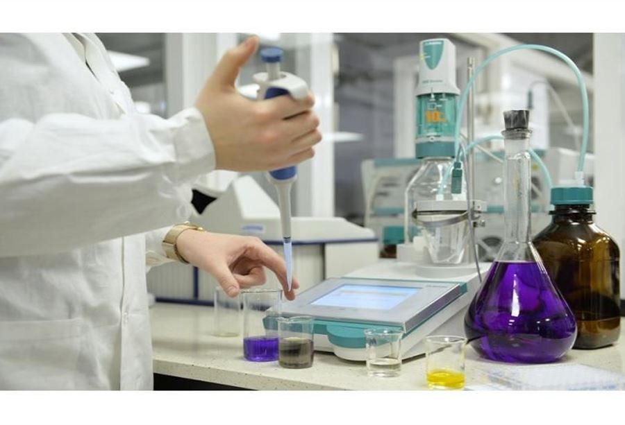 خبرٌ سارّ.. أول لقاح ضد كورونا بات جاهزًا!