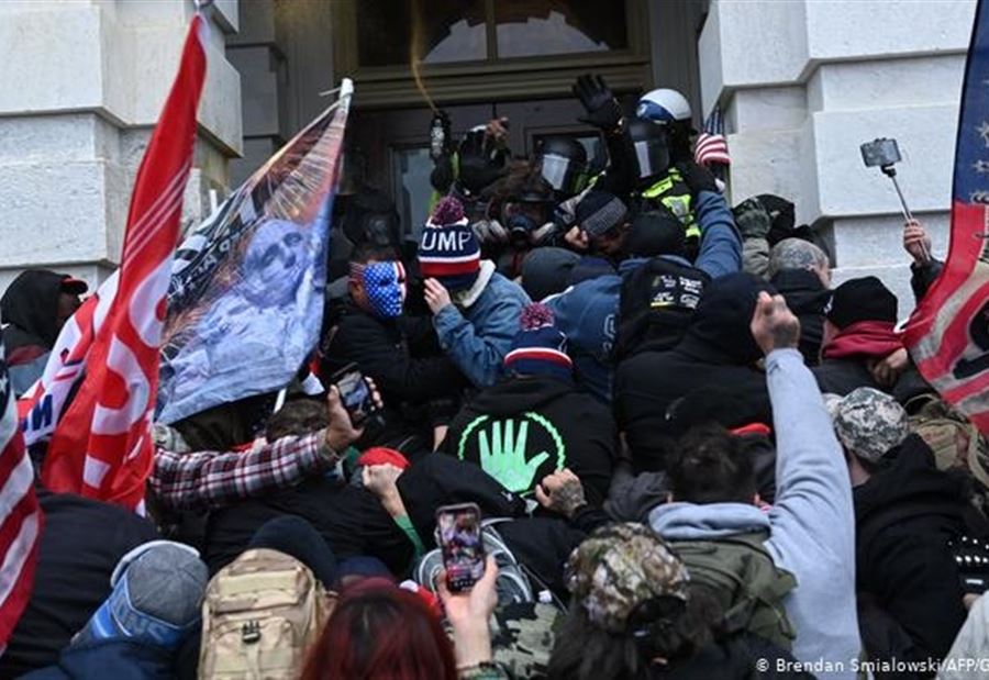 "أمازون" تحذفُ تطبيقاً تسبب في اقتحام الكونغرس