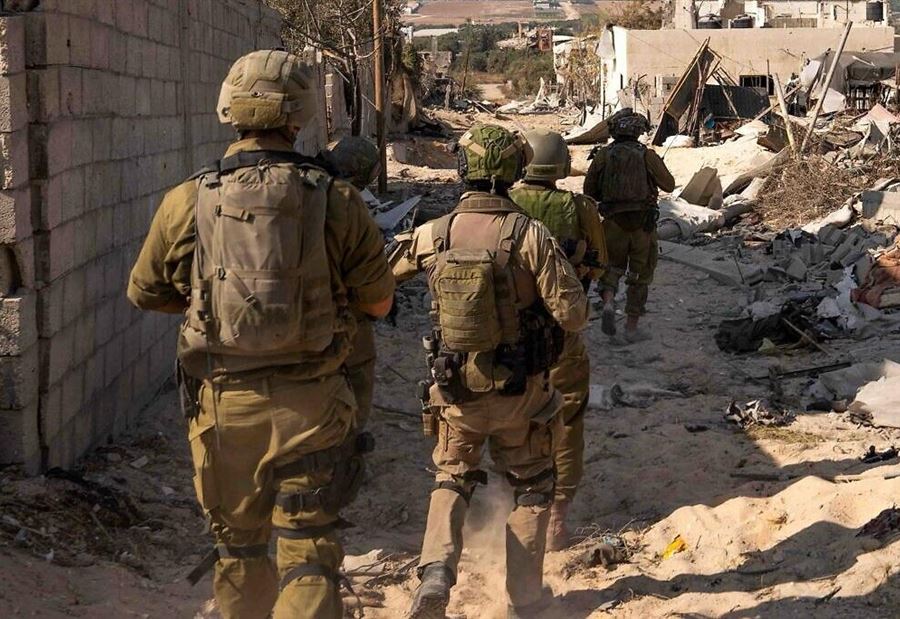 فيديو يظهر إختباء الجنود الإسرائيليين في غرفة الطعام  أثناء طوفان الأقصى!
