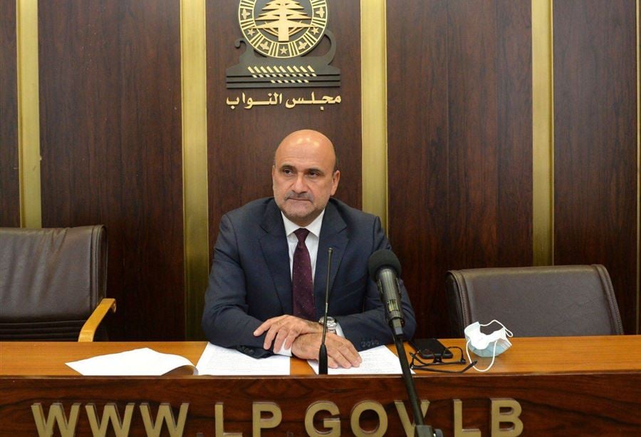 إقتراحٌ من أبي رميا بشأن "إعفاء الآلات الزراعية"  إقتراحٌ من أبي رميا بشأن "إعفاء الآلات الزراعية"