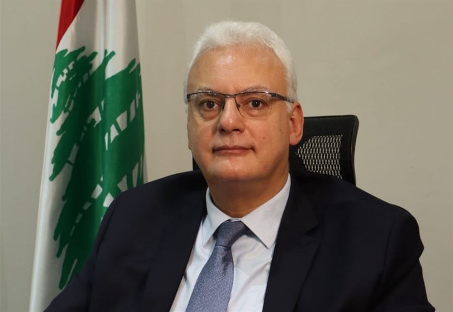 "مرافقوه أشهروا سلاحهم بوجه المتظاهرين"... بيان "توضيحي" من القرم! "مرافقوه أشهروا سلاحهم بوجه المتظاهرين"... بيان "توضيحي" من القرم!