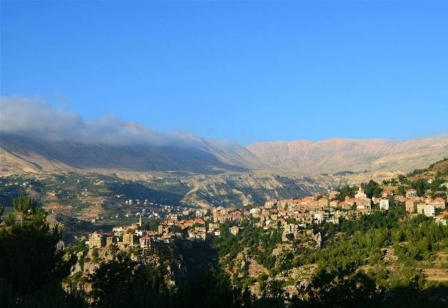 تذكير من كهنة رعية حصرون للأهالي