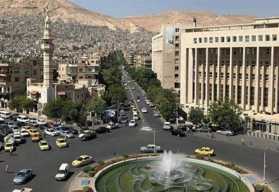 "حتى أغمى عليه"... اعتداء عنيف على فنان في دمشق!