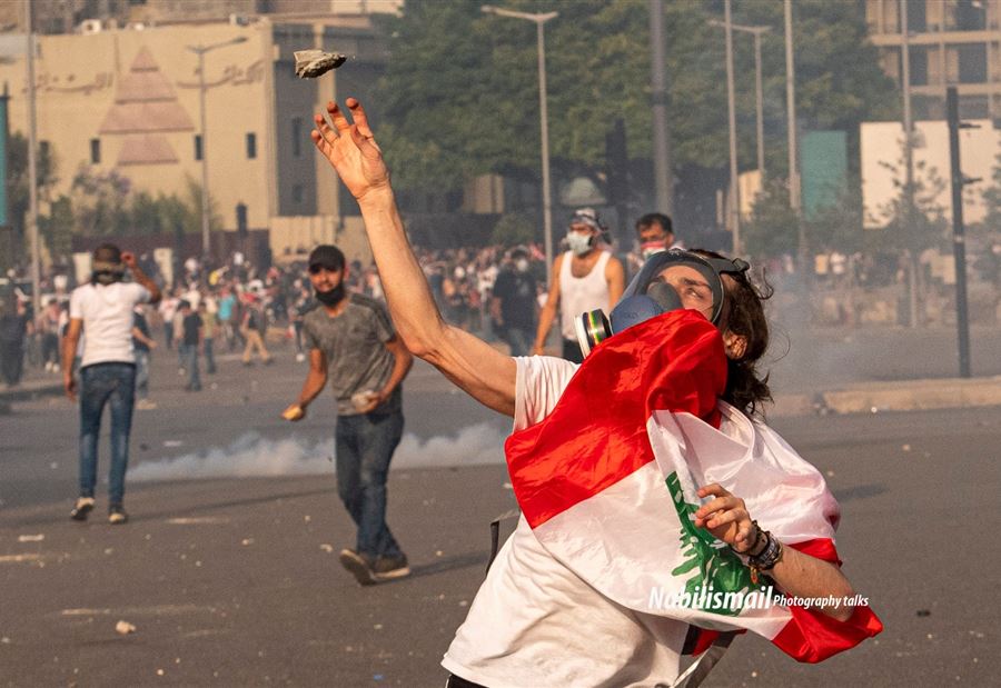 "هذا ما يدفع البلاد الى المجهول..."