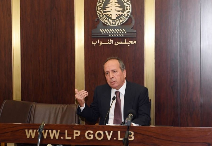 السيّد: على سلامة وغيره اعادة ملياراتهم قبل حجز أموال الناس