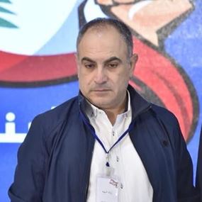 أسود: عجبي من المزايدين على حالهم في الفساد أسود: عجبي من المزايدين على حالهم في الفساد