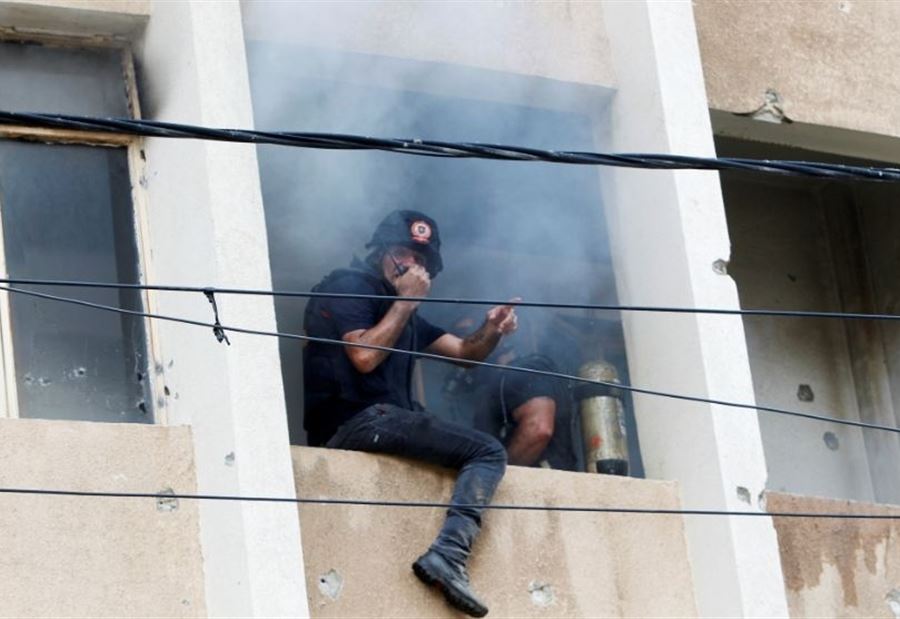 "عمل بطولي"... الدفاع المدني يجنّب بلدة بريتال "كارثة"