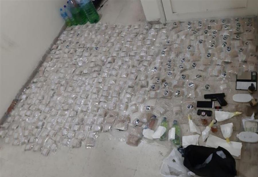 مداهمة في برج البراجنة... وضبط 350,000 حبة كبتاغون