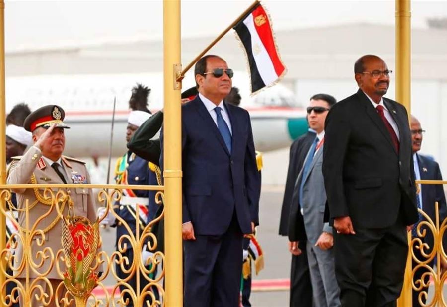 البشير يلتقي السيسي في القاهرة