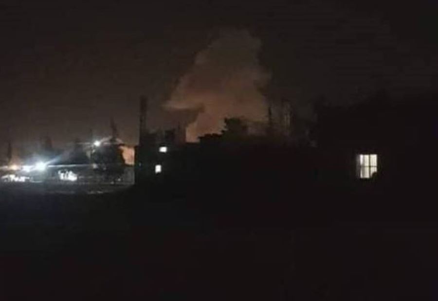 المرصد السوري: استهداف قاعدة يتواجد بها حزب الله في دمشق