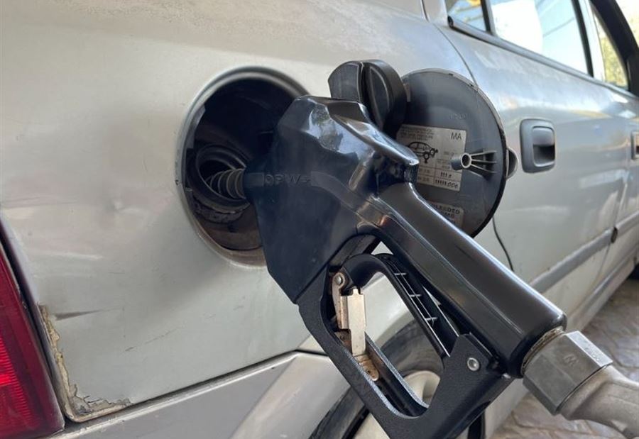 بعد رفع الدعم... صفيحة البنزين إلى هذا السعر!