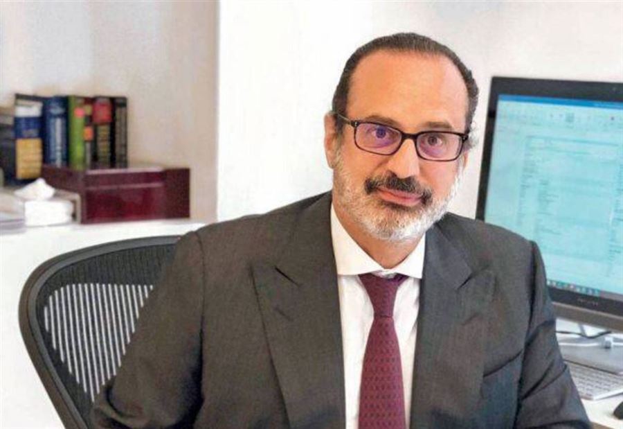 في أسبابِ إستقالةِ مستشار وزير الماليّة..