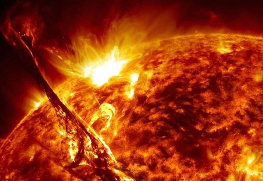 ظهور جسم غامض قرب الشمس... وتوقف موقع ناسا! 