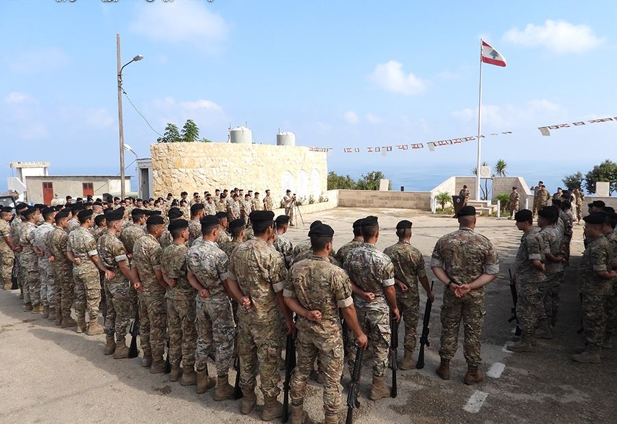 تقديم التهاني للعسكريين لمناسبة عيد الجيش