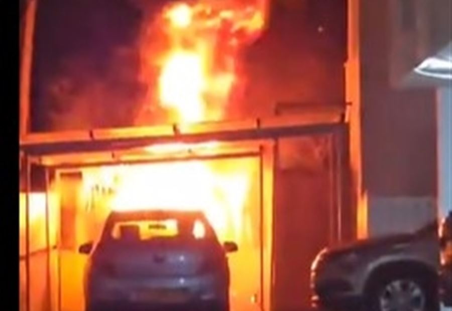 جرحى جرّاء إطلاق صواريخ من لبنان نحو إسرائيل (فيديو) جرحى جرّاء إطلاق صواريخ من لبنان نحو إسرائيل (فيديو)