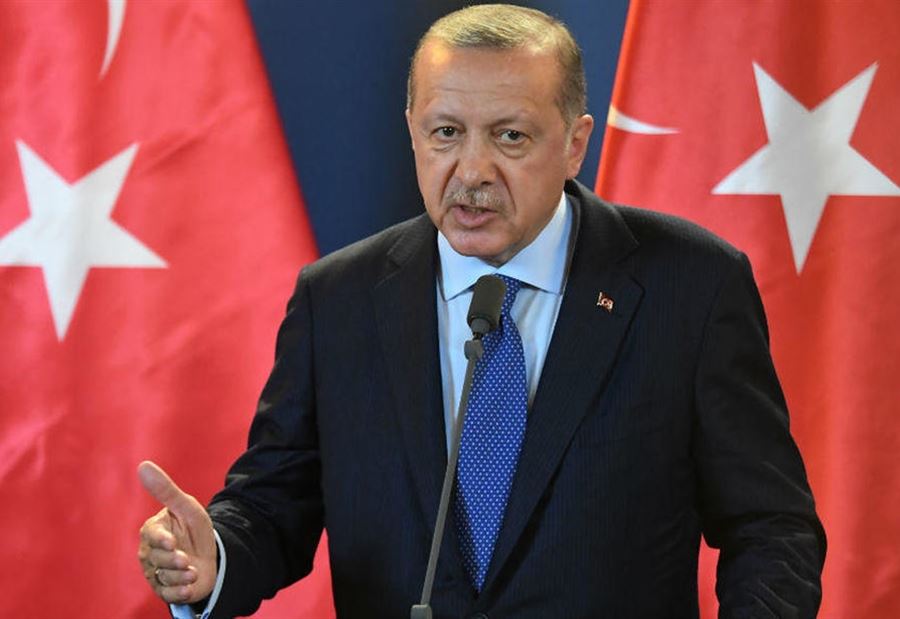 أردوغان يهدد أوروبا باللاجئين السوريين