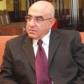 حمدان انتقد زيارة هولاند