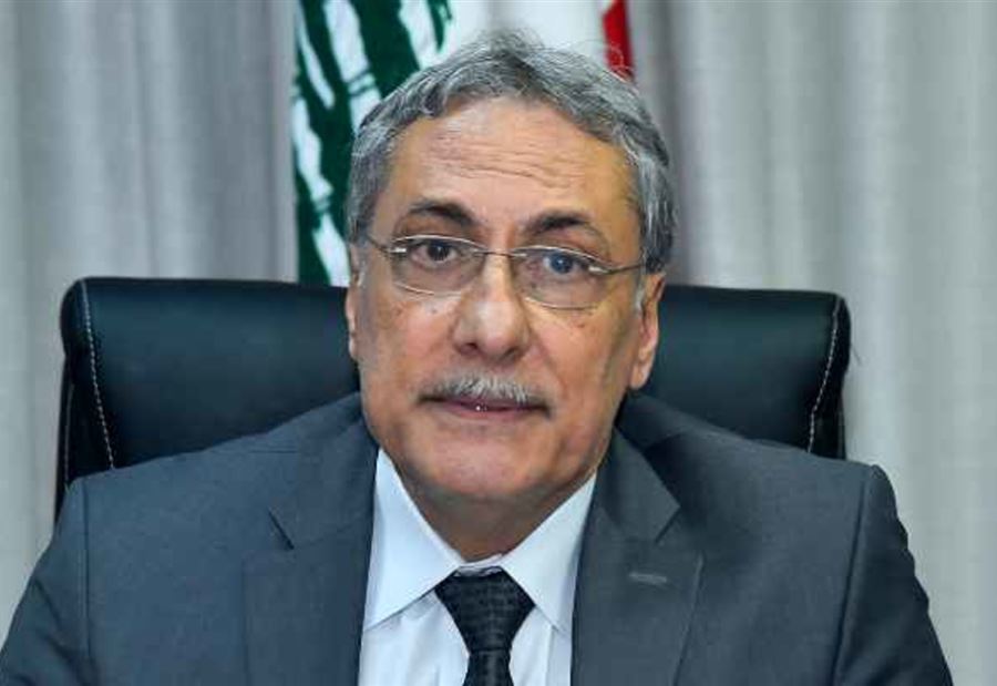 "نادرٌ في إسمه وصفاته"... وزير العدل ينعى القاضي منصور