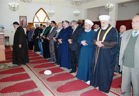 صلاة "وحدويّة" على مشارف الأراضي المحتلة 