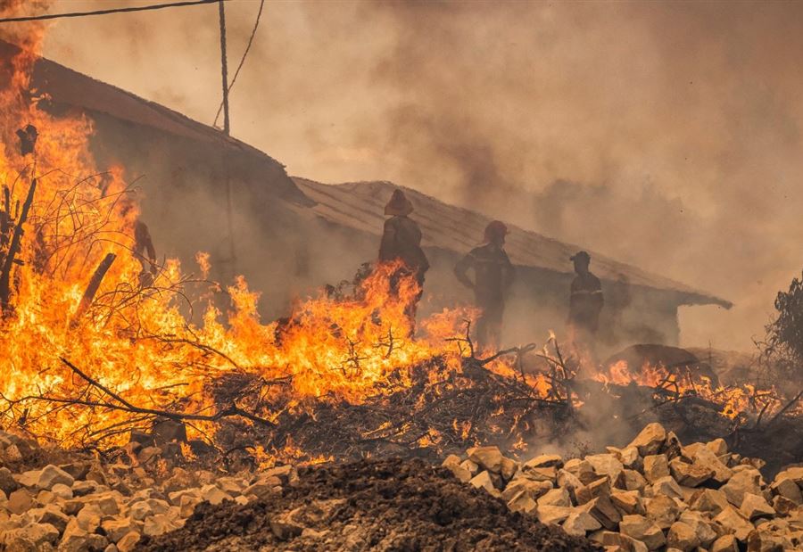 حرائقٌ عنيفة تجتاح شمال المغرب (صور)