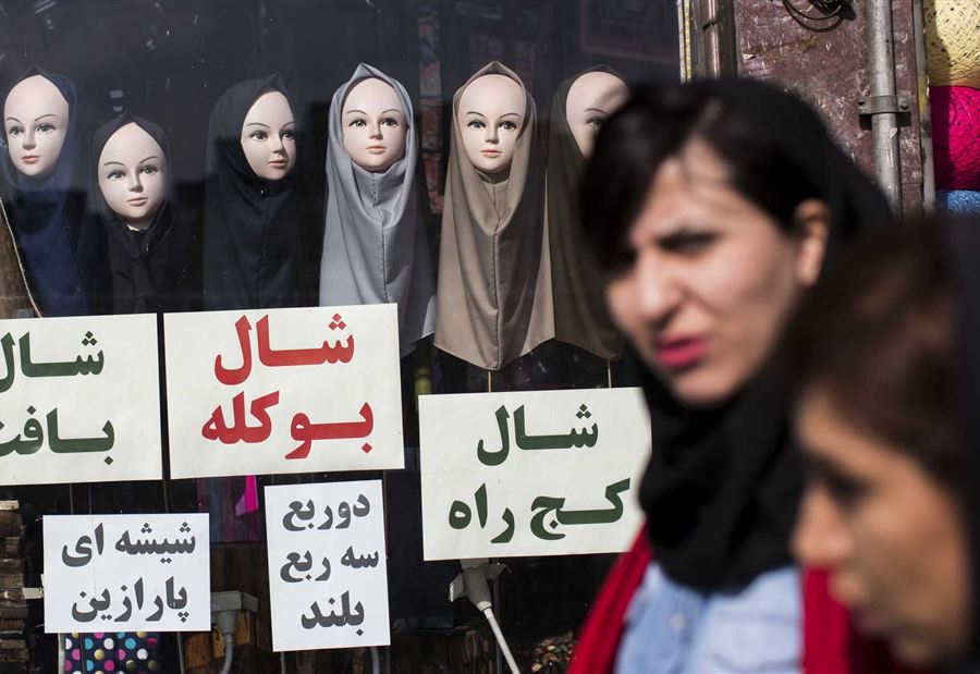 غضب عارم في إيران... والسبب "فيديو"