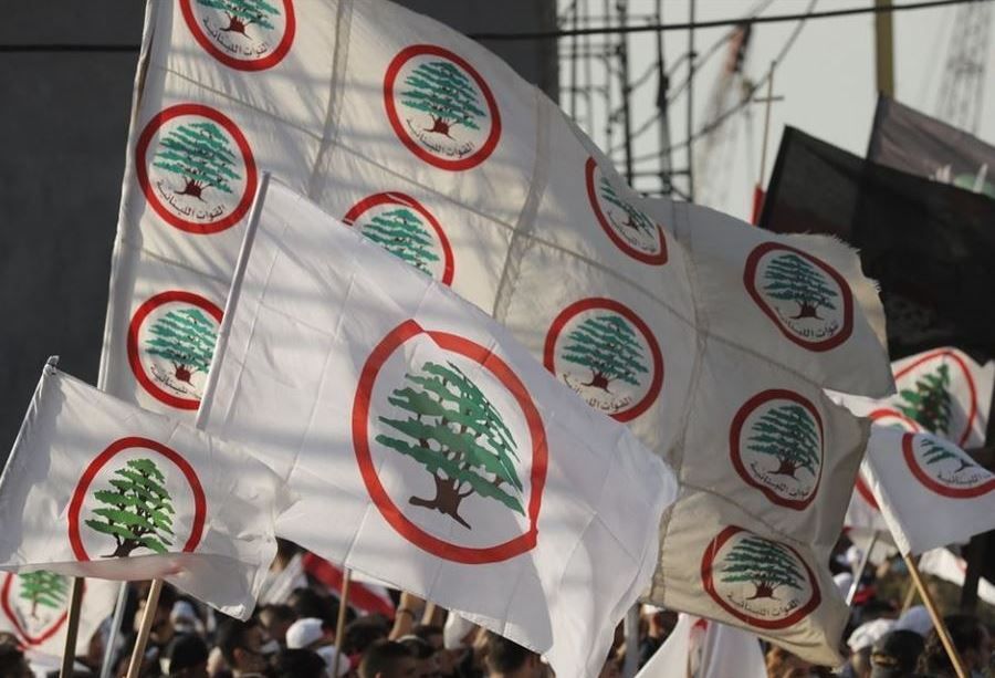 "القوات" تهزأ من بعض المعارضين!