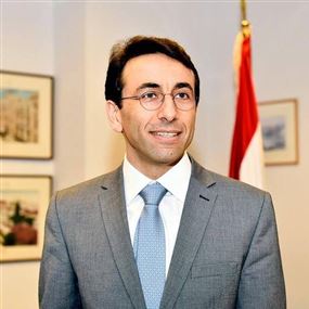 شبيب يحيي مالك بناء تراثي في الاشرفية على ترميمه