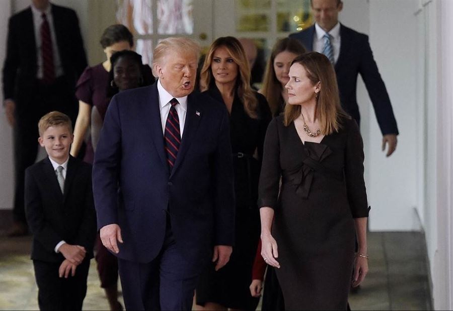 تعيين مرشحة ترمب في المحكمة العليا.. من هي إيمي باريت؟  تعيين مرشحة ترمب في المحكمة العليا.. من هي إيمي باريت؟