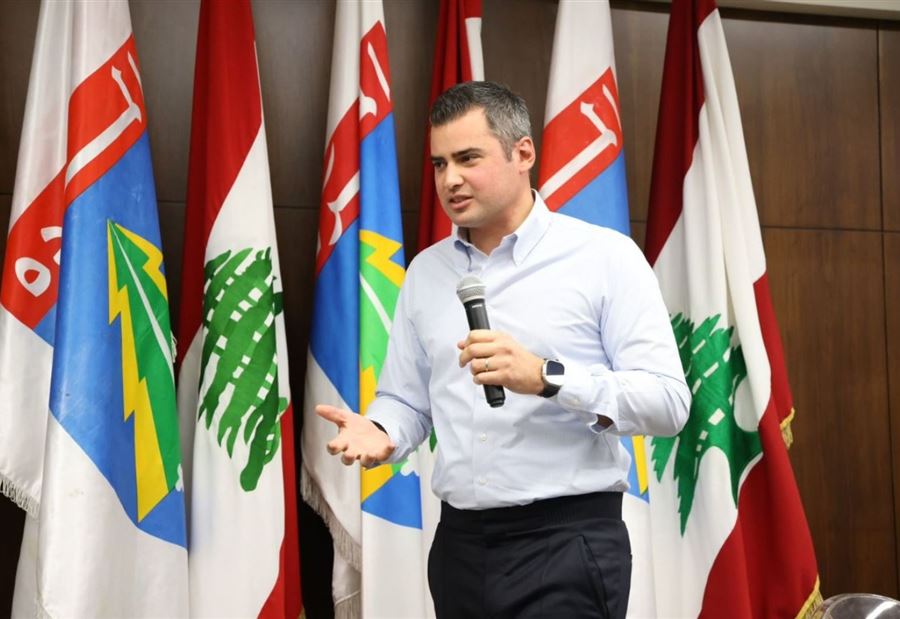 ردّ "عونيّ" على طوني فرنجيّة: "نذكّرك بـ تُهمة والدك"!