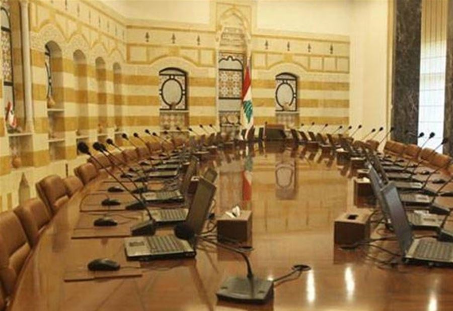 مدير يتحدّى قرار الحكومة!