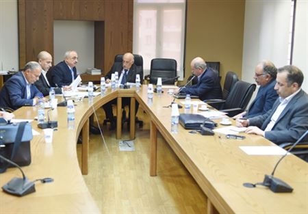لجنة الاشغال: لمعالجة جذرية لموضوع الانزلاقات المستمرة
