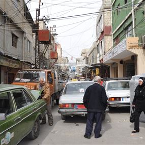 جريحان عن طريق الخطأ في عين الحلوة