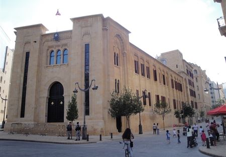 لجنة الأشغال أقرت أربعة مشاريع قوانين