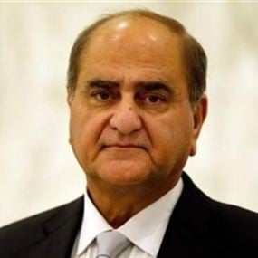 وزير البيئة لباسيل: لا عجب إن رماك الصغار بحمم حقدهم